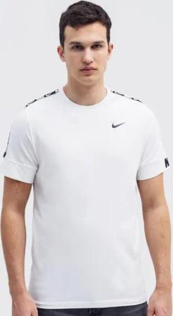 Nike Herren Repeat T Shirt in weiß