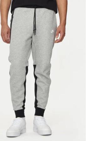 Nike Jogginghose FB8002 Grau Slim Fit