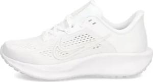 Nike Quest 6