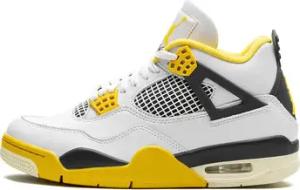 Nike  Sneaker 4 Vivid Sulfur