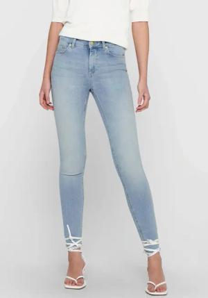 ONLY Ankle-Jeans "ONLBLUSH MID SK ANK RAW" mit leicht ausgefranstem Beinabschluss