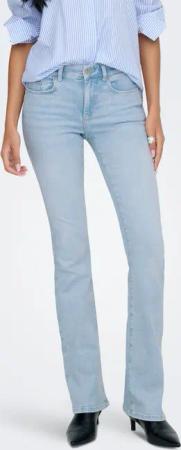 ONLY Bootcut-Jeans "ONLBLUSH MID FLARED DNM CRO495 NOOS" helle Waschung, normale Leibhöhe, ausgestellte Beinform