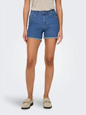 ONLY Jeansshorts ONLLAURA MID WAIST SHORT RW BOX mit ausgefranstem Saum