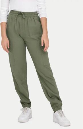 ONLY Jogginghose Caro 15310987 Grün Cargo Fit