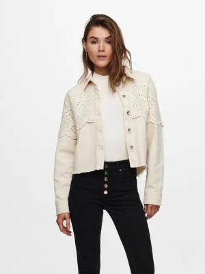 ONLY Kurzjacke ONLELENA CROCHET JACKET NC OTW mit hochwertiger Lochspitze