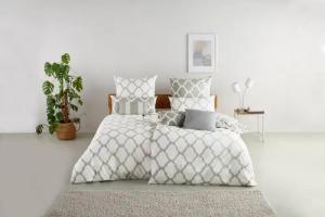 OTTO home Wendebettwäsche Alba in Gr. 135x200 oder 155x220 cm, Biber, 3 teilig, Bettwäsche mit Wendeoptik, in verschiedenen Qualitäten, Baumwolle