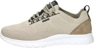 Pregunta  Sneaker 241U111