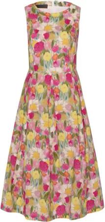 Reitmayer Trachtenkleid Ärmelloses Kleid mit Blumen