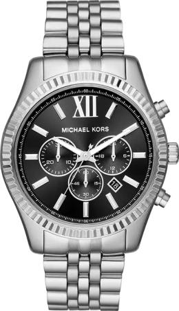 Robuste Herrenuhr der Marke Michael Kors in der Farbe Silber. Das Gehäuse hat einen Durchmesser von 45mm.  Marke: Michael KorsModellname: MK8602 (45mm)Kategorie: HerrenarmbanduhrMaterialien: EdelstahlFarbe: silber, schwarzZeitmesser: Quarz