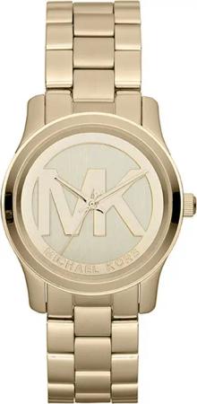 Robuste und stilvolle Damenuhr der Marke Michael Kors in der Farbe Gold. Die Uhr ist aus rostfreiem Stahl gefertigt. Das Armband ist ebenfalls aus Edelstahl, hat eine Faltschließe und kann kleiner gemacht werden. Das Gehäuse der Uhr hat einen Durchmesser 