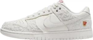 Schuhe  Dunk Low Give Her Flowers
