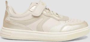 Sneaker mit Klett-Detail