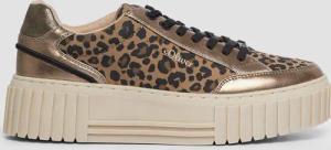 Sneaker mit Plateausohle