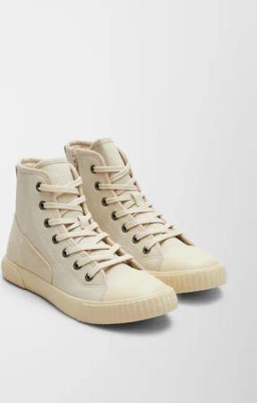 Sneaker mit Plüsch-Futter