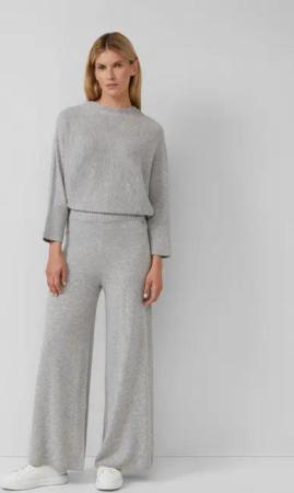 s.Oliver Chinos Hose Hochwertige Strickhose aus Kaschmirmix mit Extra-Wide-Leg