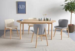 s.Oliver Esszimmerstuhl "Kailee" (Set) 2 Stk.weicher Bouclé-Bezug, ergonomisches Design, Eschenholzgestell