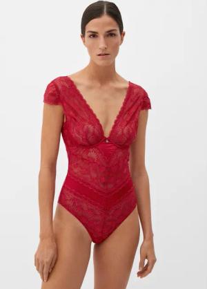 Spitzenbody mit Rückenausschnitt