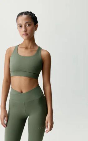 Sporttop für Damen aus leistungsstarkem Material mit hohem Halt