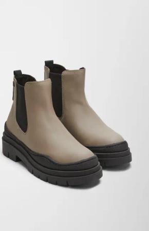 Stiefel in Leder-Optik