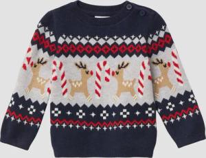 Strickpullover mit Weihnachtsmotiven