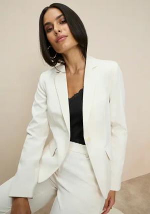 Tamaris Kurzblazer in Trendfarben