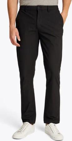 Tommy Hilfiger Chinohose DENTON KNIT TECH CHINO mit feuchtigkeitsableitender Anti-Geruch-Technologie