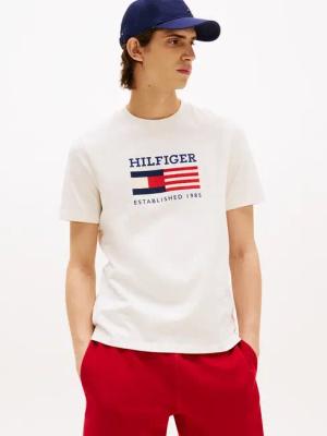 Tommy Hilfiger T-Shirt AMERICANA MONOTYPE FLAG BOX TEE Mit markanter Stickerei