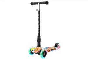 Tretroller / Big 3 Wheel Scooter, Graffiti