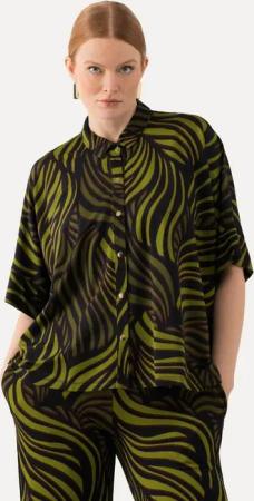Ulla Popken Druckbluse Slinkybluse Palmenblätter Hemdkragen Halbarm