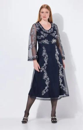 Ulla Popken Maxikleid Abendkleid Stickerei V-Ausschnitt Langarm