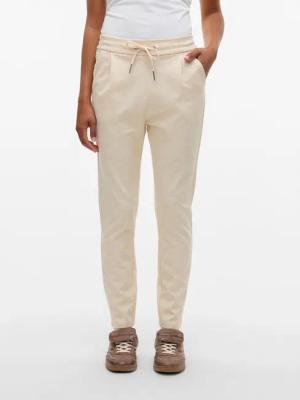 Vero Moda Jogger Pants "VMEVA MR LOOSE STRING PANT GA NOOS" hinten mit elastischem Bündchen