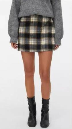 Vero Moda Karorock VMNAYA NW SHORT SKIRT WVN GA