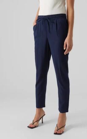 Vero Moda Schlupfhose "VMJESMILO MW ANKLE PANTS WVN NOOS" mit Leinen, elastisches Bündchen und Kordelzug