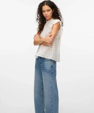 Vero Moda "VMTRINE SL LACE TOP WVN NOOS" Baumwolle