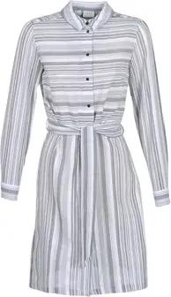 Vila  Kurze Kleider VINAVIDA