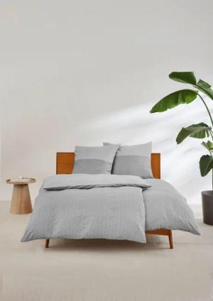 Weiches Bettwäsche-Set aus Satin