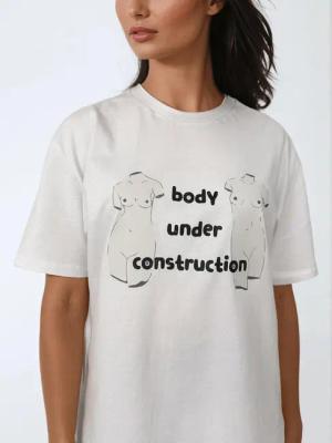 Weißes Frauen T-Shirt - Body Under Construction BeShaped
