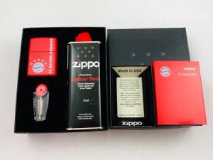 Zippo Feuerzeug FC Bayern München Geschenkset matt rot mit Logo